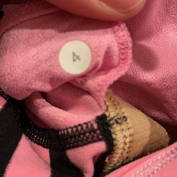 Lululemon No Limits Tank Top Black & Pink - Picture 5 of 5